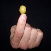 La aceituna equilibrista1